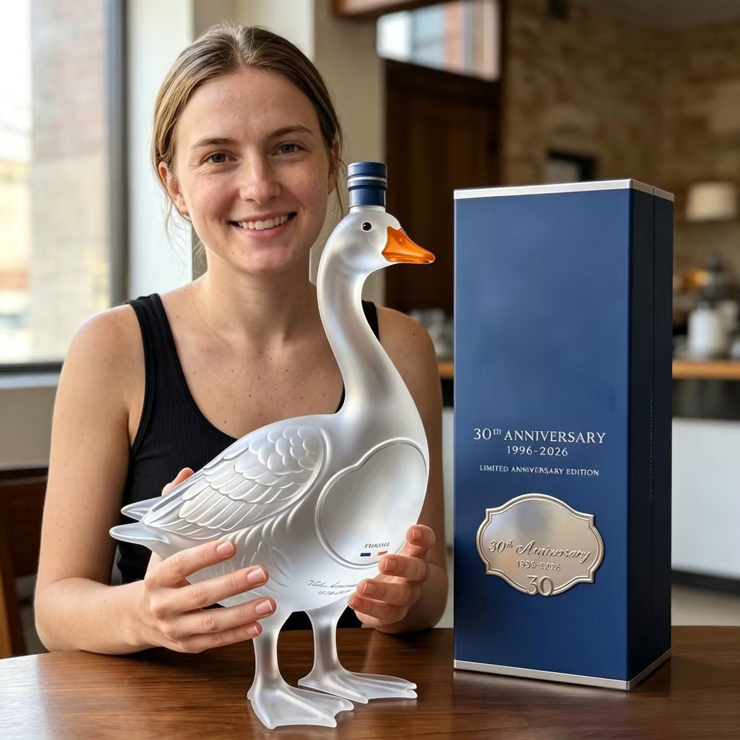 30th Anniversary 3D SculptedVodka Bottle🦢