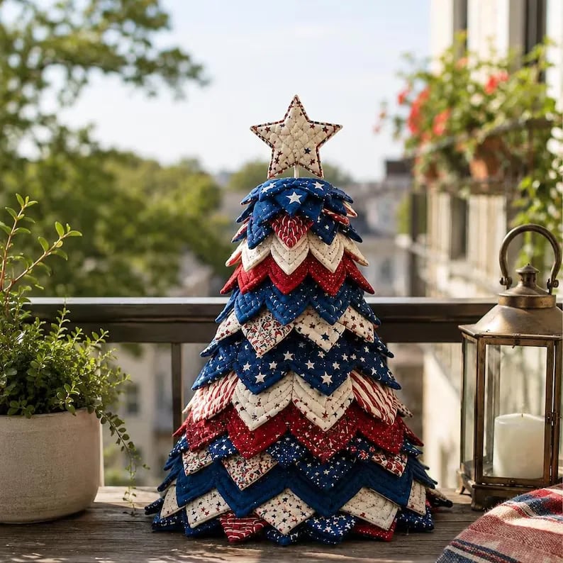 💥 LAST DAY 49% OFF - Americana Christmas Tree Quilt Kit – Easy Layered Fabric Holiday Décor for Quilting Lovers