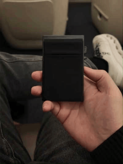 Metal multi-card slot automatic pop-up card holder