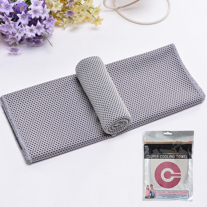 ❄️ Instant Cooling Towel – Lightweight Super Absorbent Towel for Sports, Travel & Outdoor Heat Relief