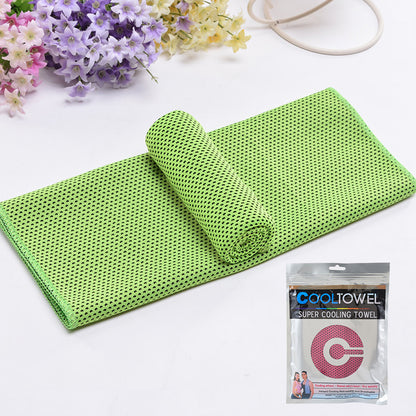 ❄️ Instant Cooling Towel – Lightweight Super Absorbent Towel for Sports, Travel & Outdoor Heat Relief