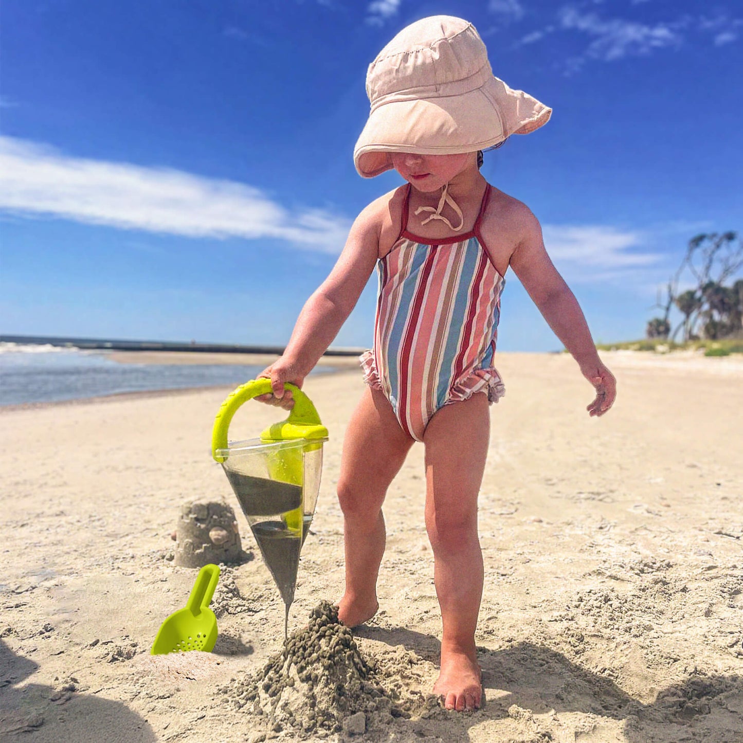🏖️Spilling Funnel Sand and Water Mixing Toy